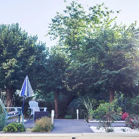 Holiday In With Swimming Pool Ferienhaus Meaulne